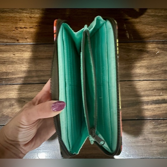 Vera Bradley Floral Wallet - Multicolor - Picture 3 of 3